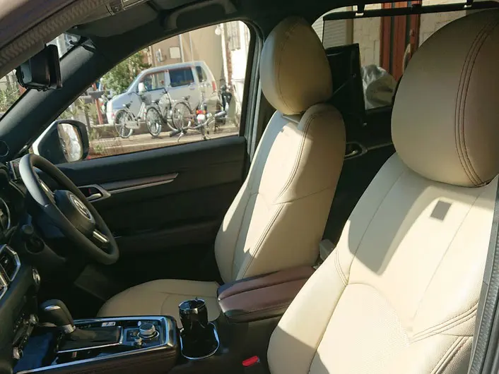 【装着写真】CX-8 Refinad Leather Series シートカバー [品番:MA0503-02]