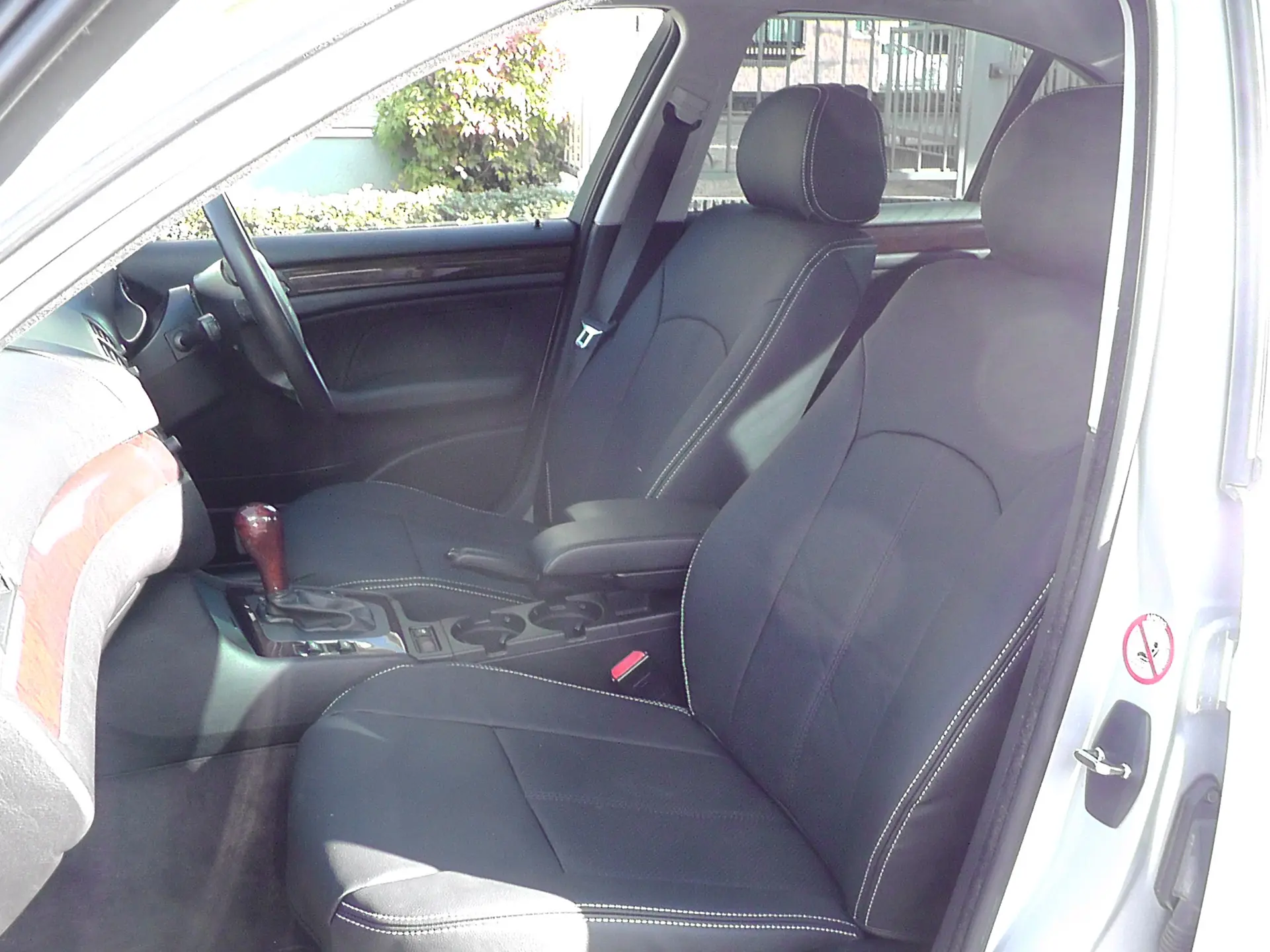 【装着写真】BMW 3シリーズ Refinad Custom Series シートカバー [品番:BM0189-01]