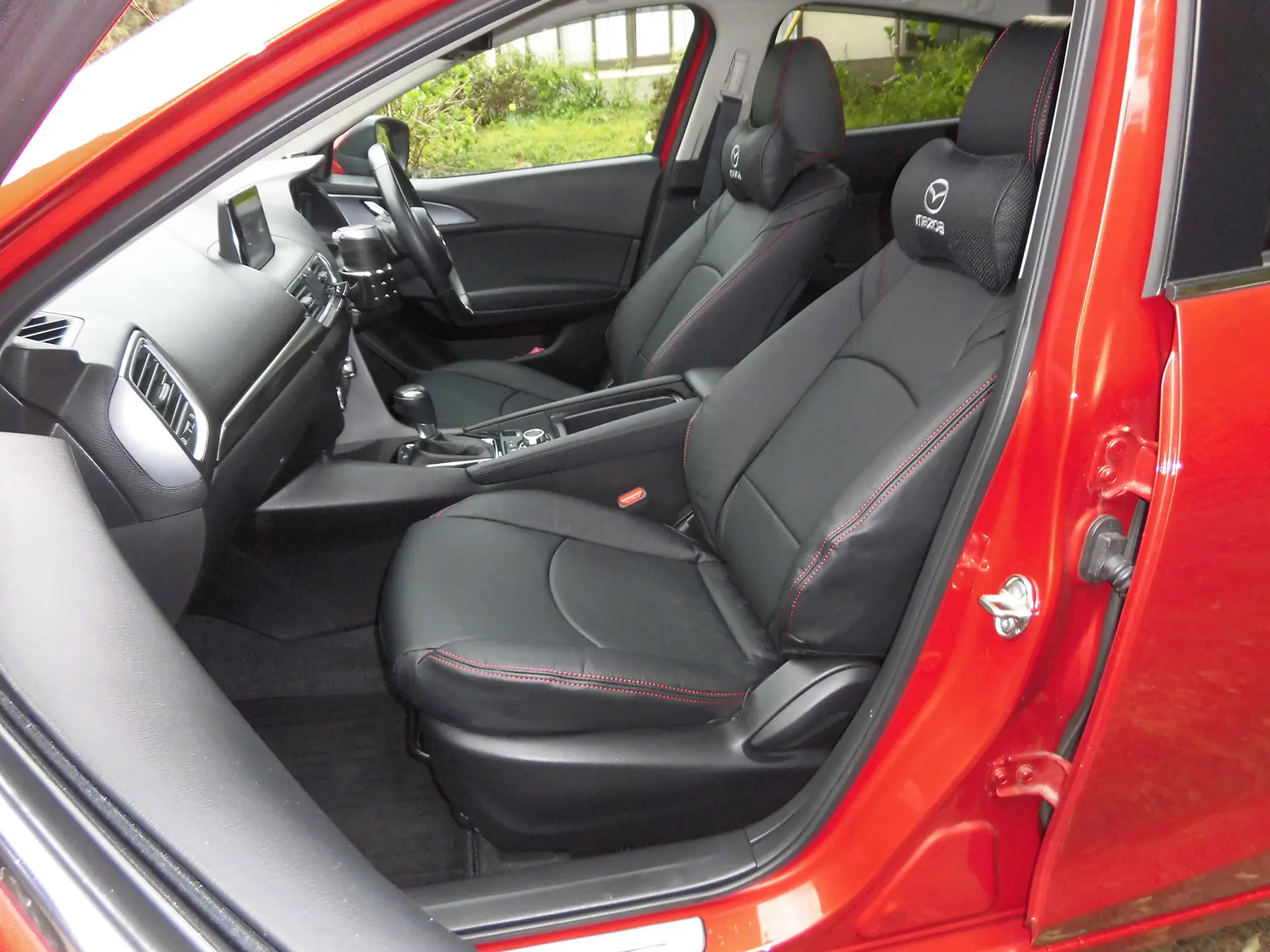 Leather Deluxe Series