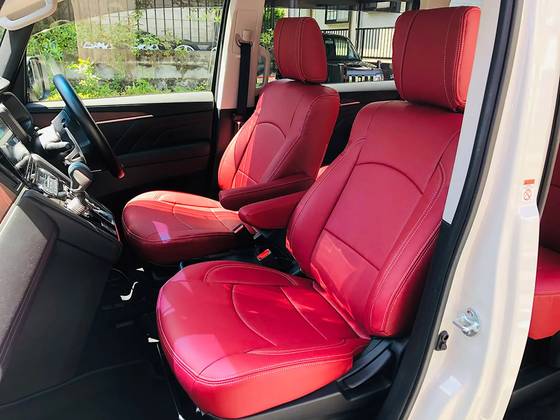 Leather Deluxe Series]