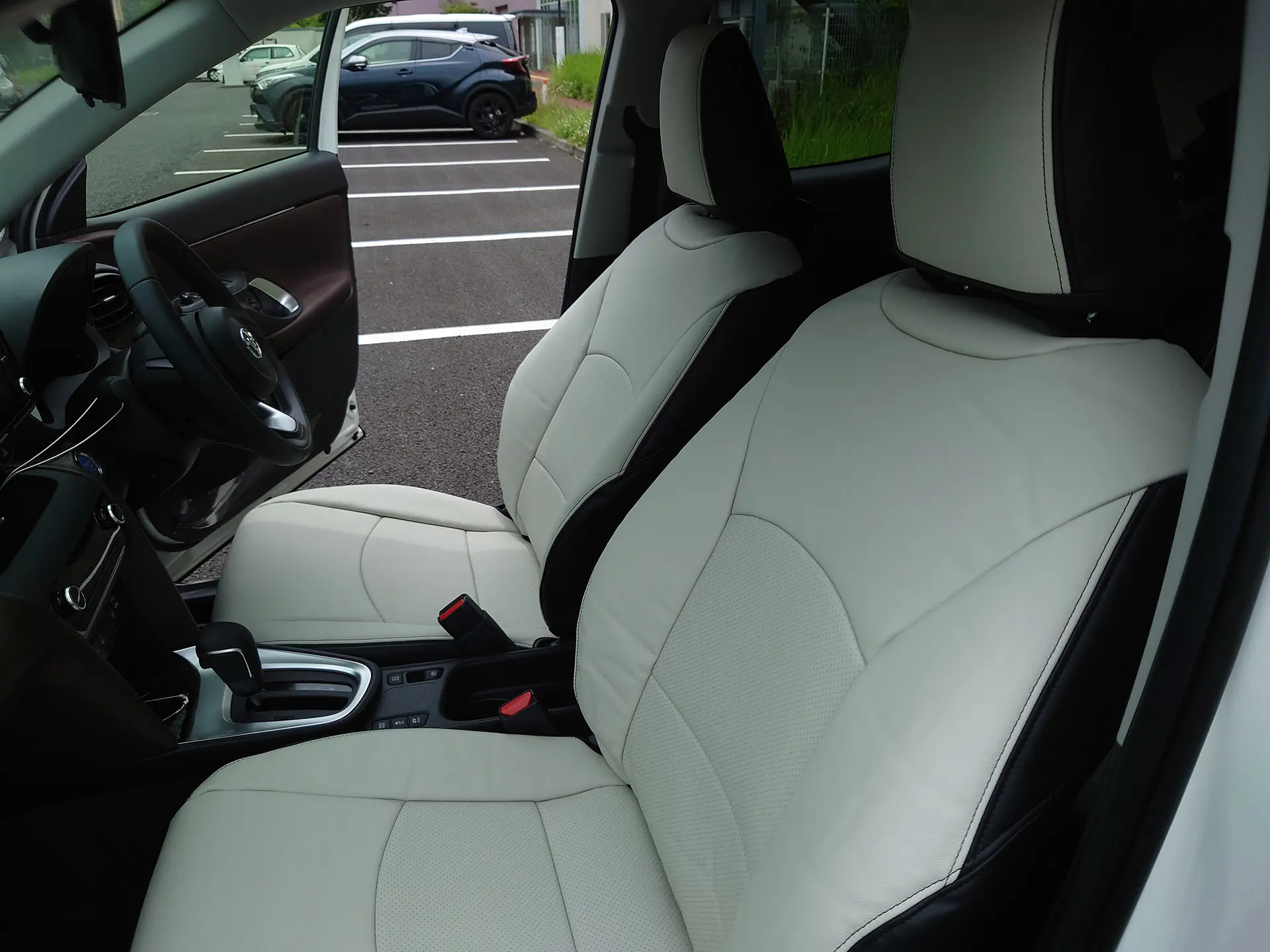 Refinad Harmonious Leather Series