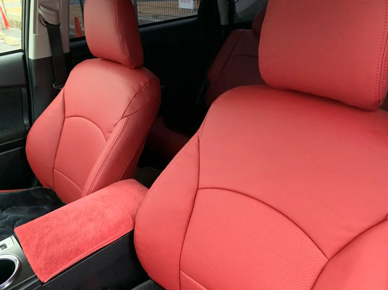 Leather Deluxe Series