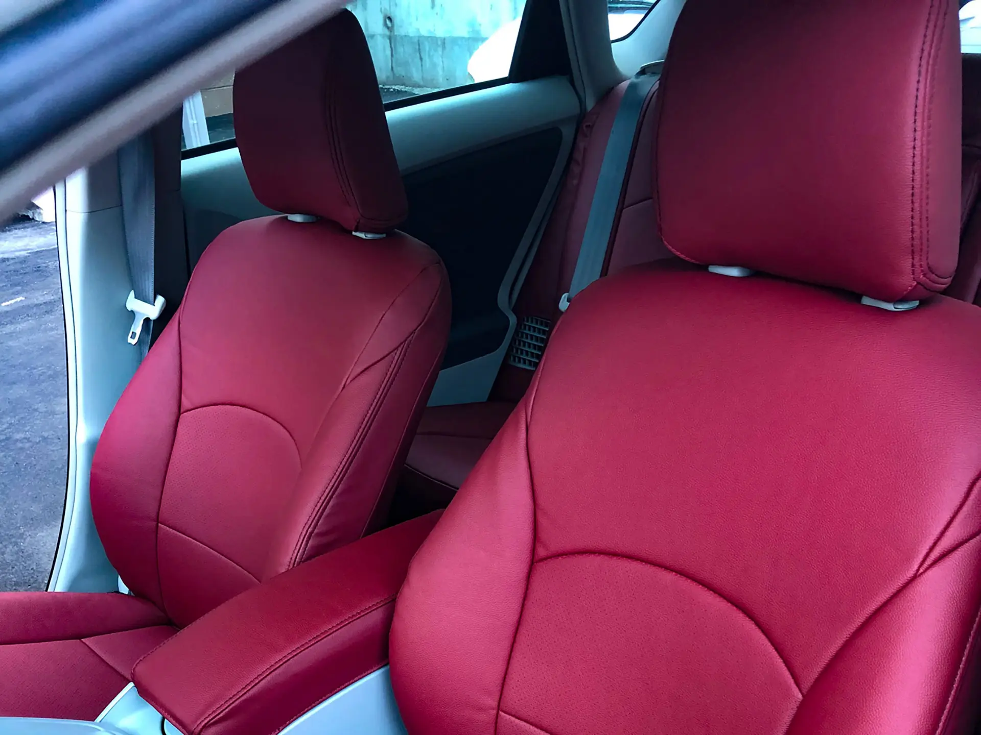 Leather Deluxe Series