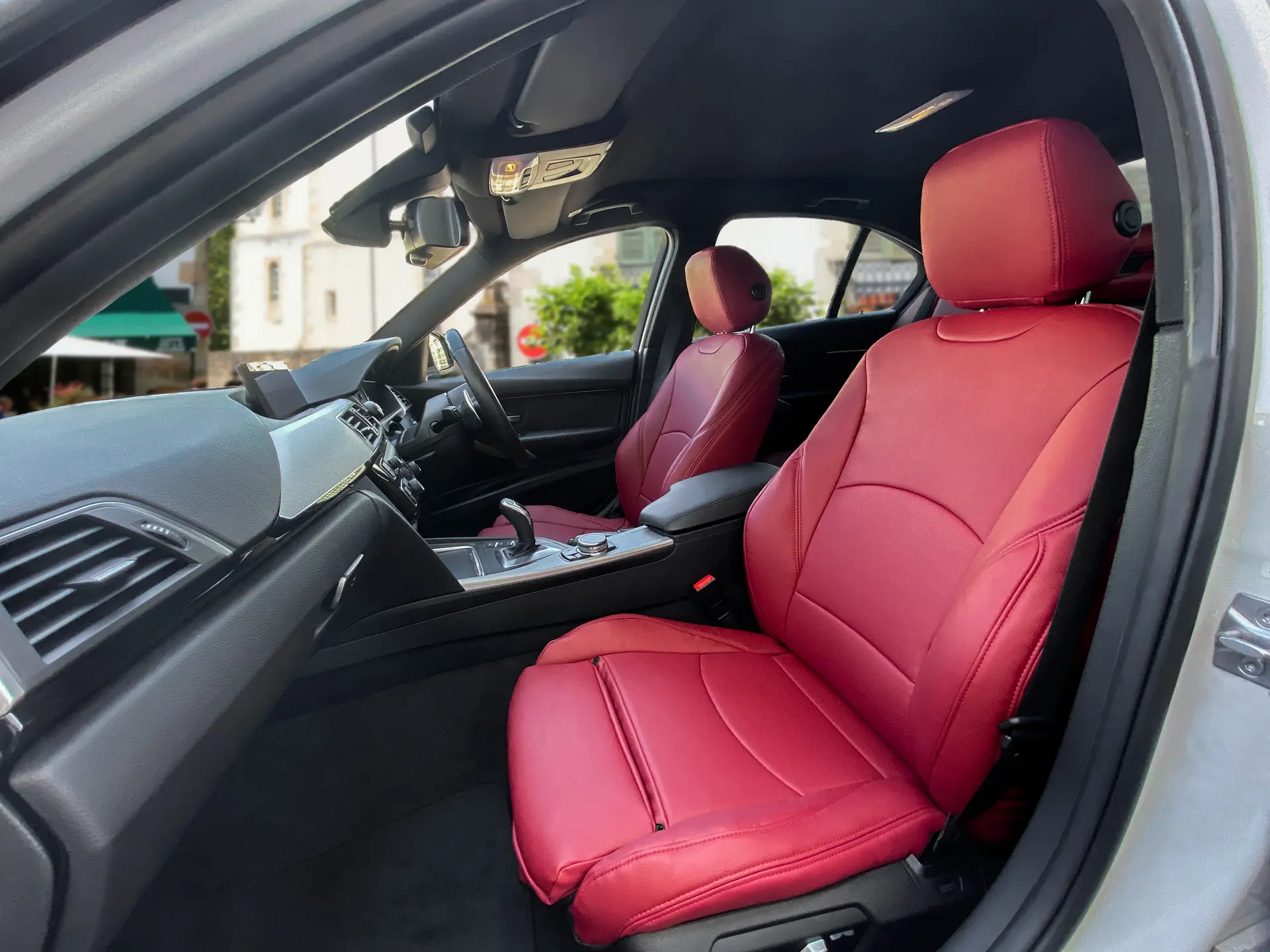 【装着写真】BMW 3シリーズ Refinad Leather Deluxe Series シートカバー [品番:BM0189-15]