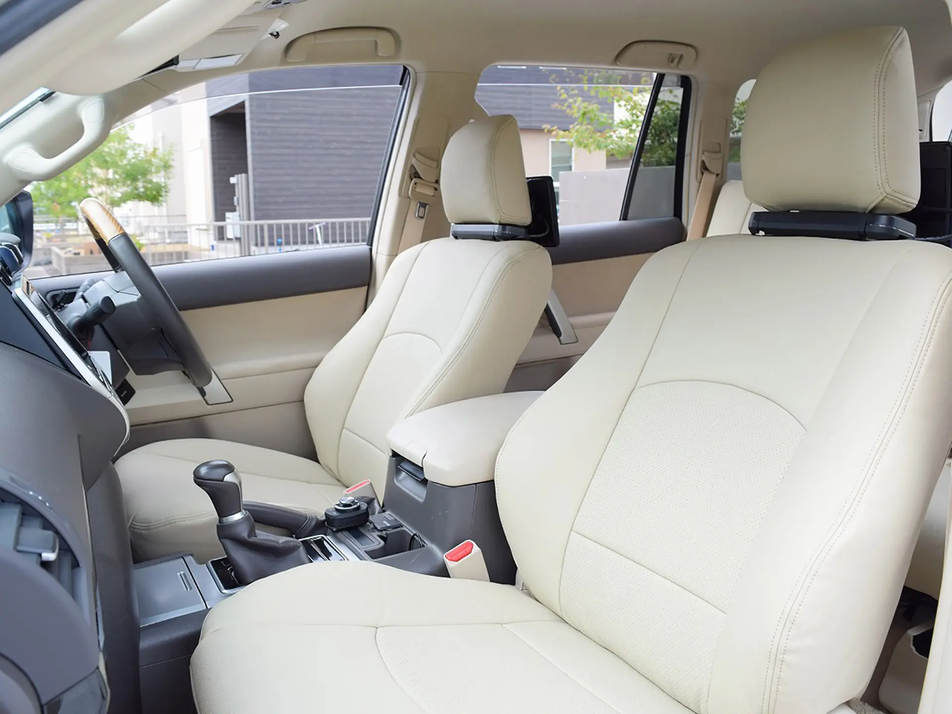 Refinad Leather Deluxe Series