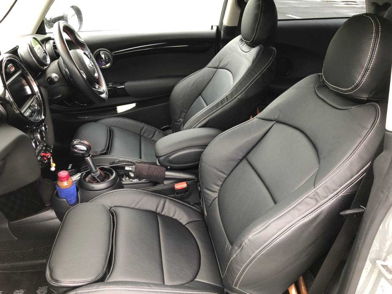 【装着写真】MINI/ミニ BMW Refinad Leather Deluxe Series シートカバー [品番:BM0205-09]