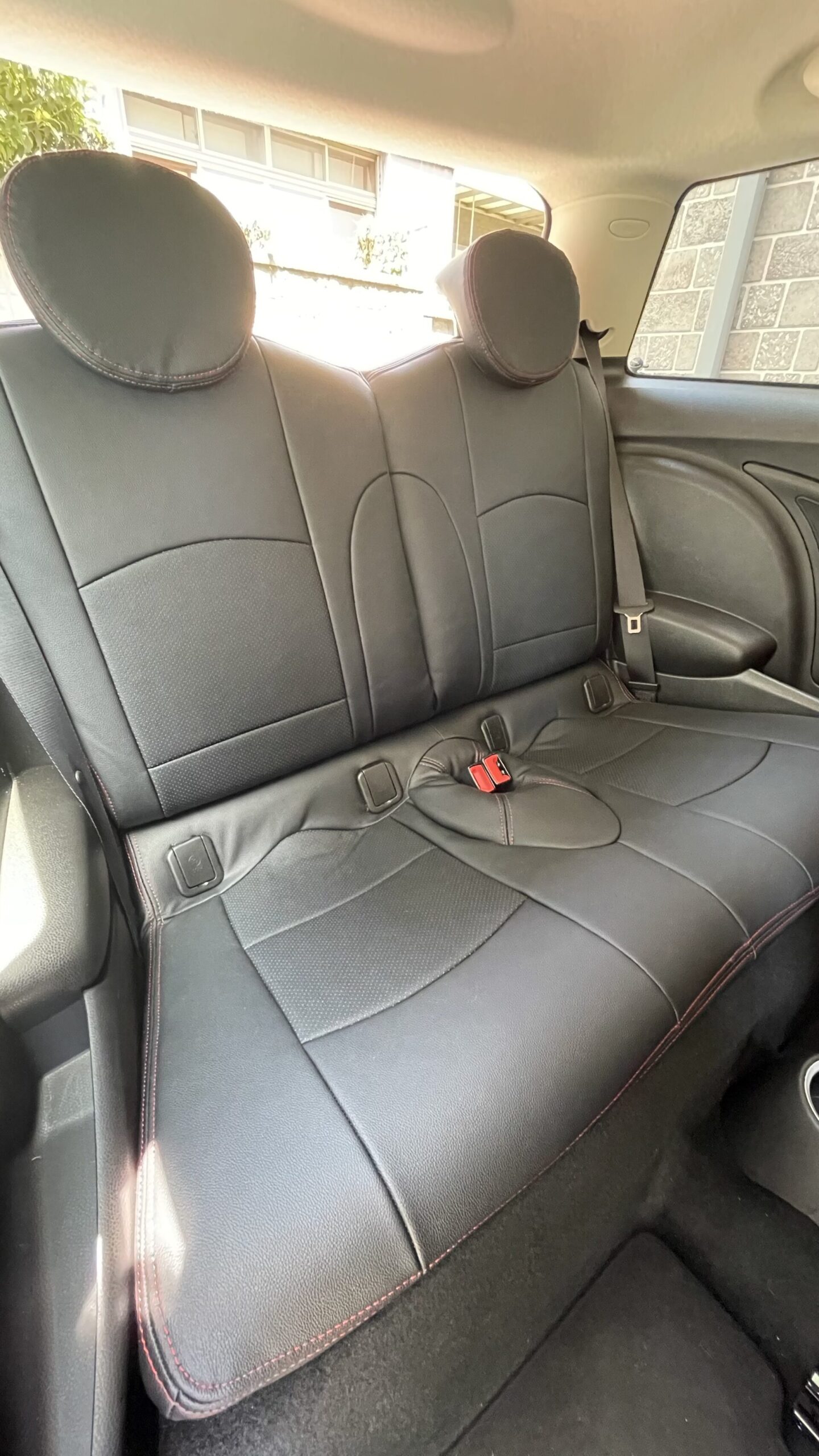【装着写真】BMWMINI R56 Refinad Leather Deluxe Series シートカバー [品番:BM0205-03]