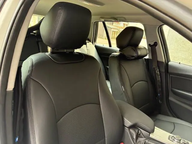 【装着写真】BMW 3シリーズ Refinad Leather Deluxe Series シートカバー [品番:BM0189-16]