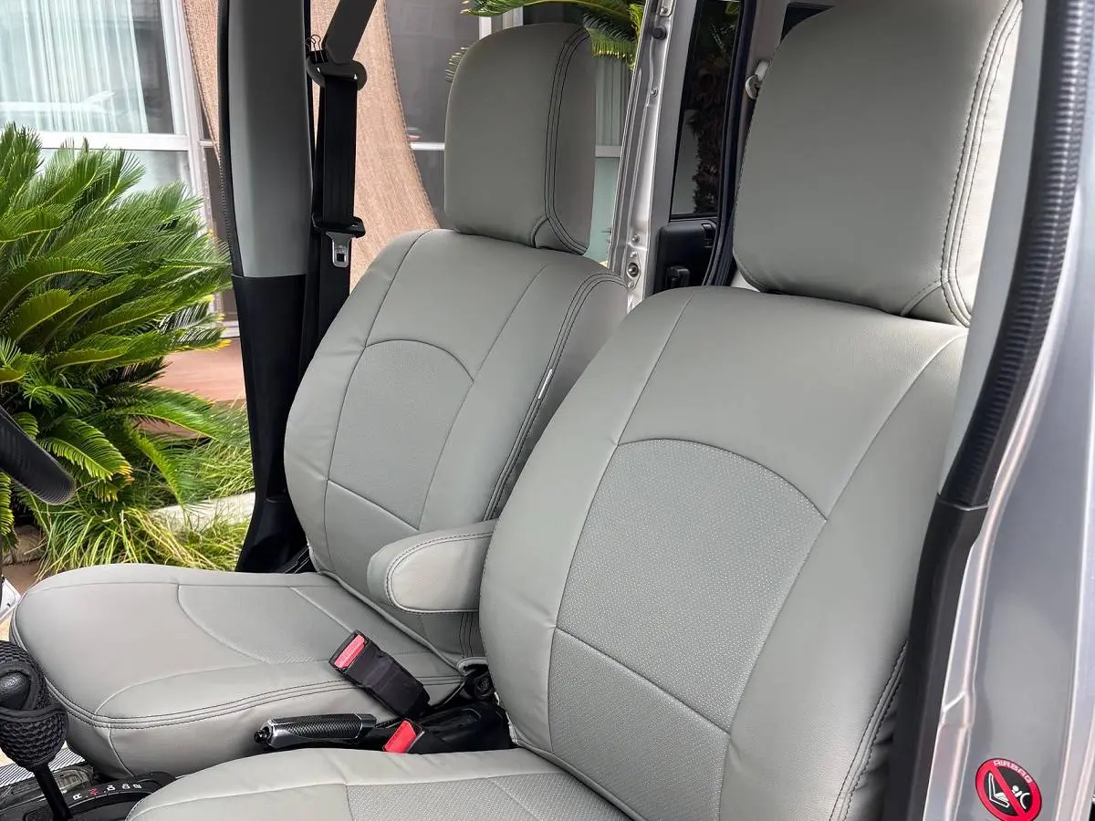 【装着写真】バモス Refinad Leather Series シートカバー [品番:H0073-03]