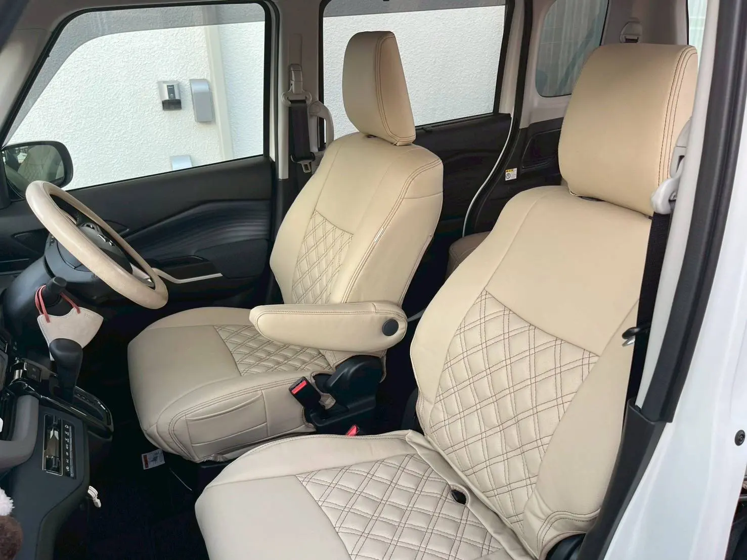 【装着写真】ソリオ Refinad Quilt Series シートカバー [品番:S0116-11]