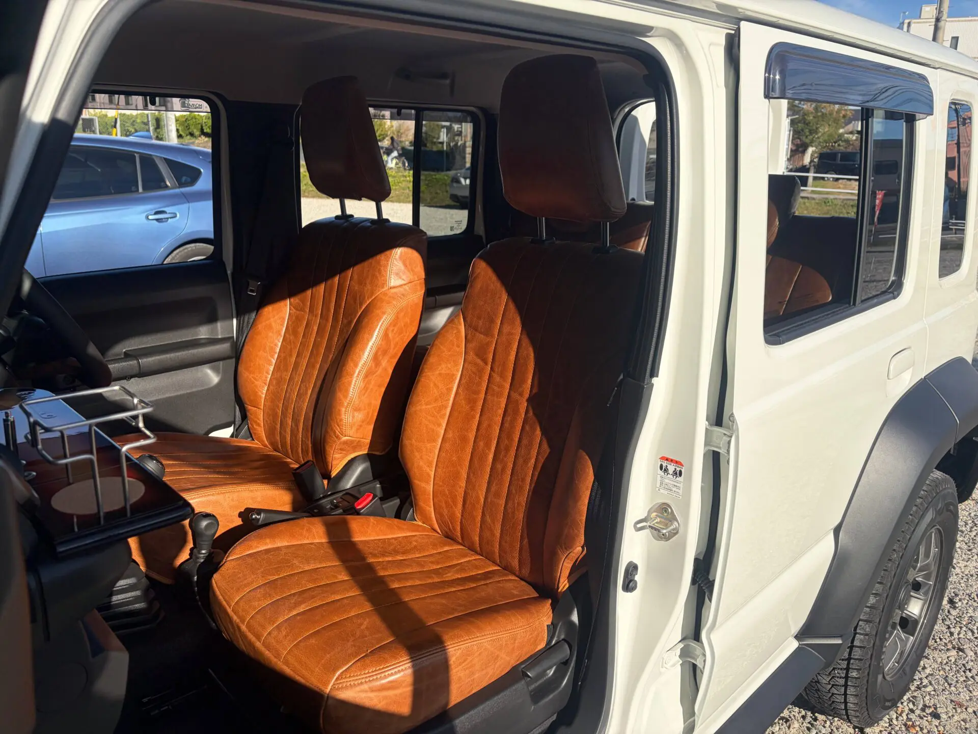 【装着写真】ジムニーノマド Refinad Old Leather Series シートカバー [品番:S0646-01]