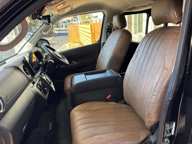 【装着写真】キャラバン2列 Heritage　Series シートカバー [品番:N0093-10]