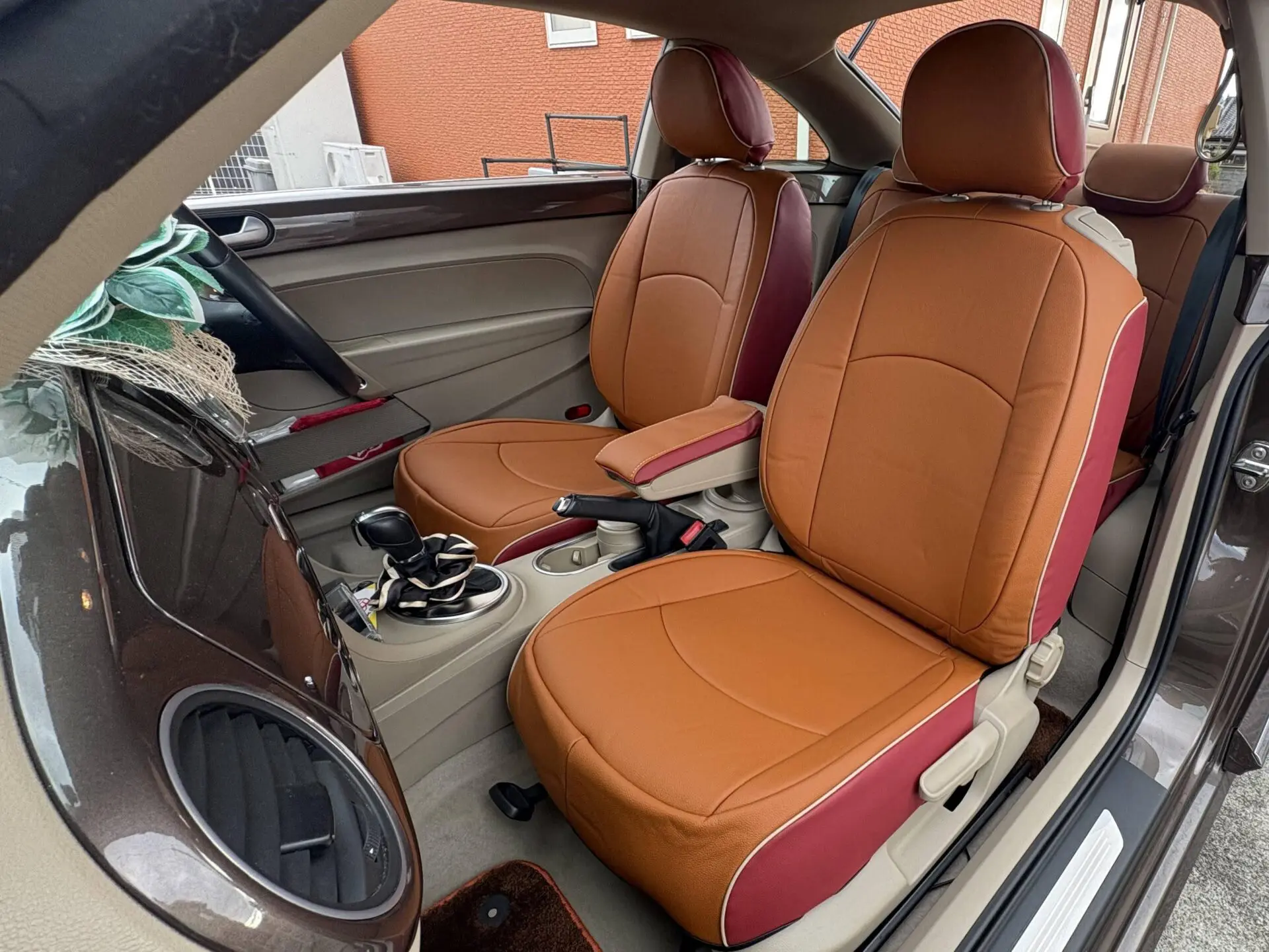 【装着写真】ザ・ビートル Refinad Custom Series シートカバー [品番:VW0388-01]