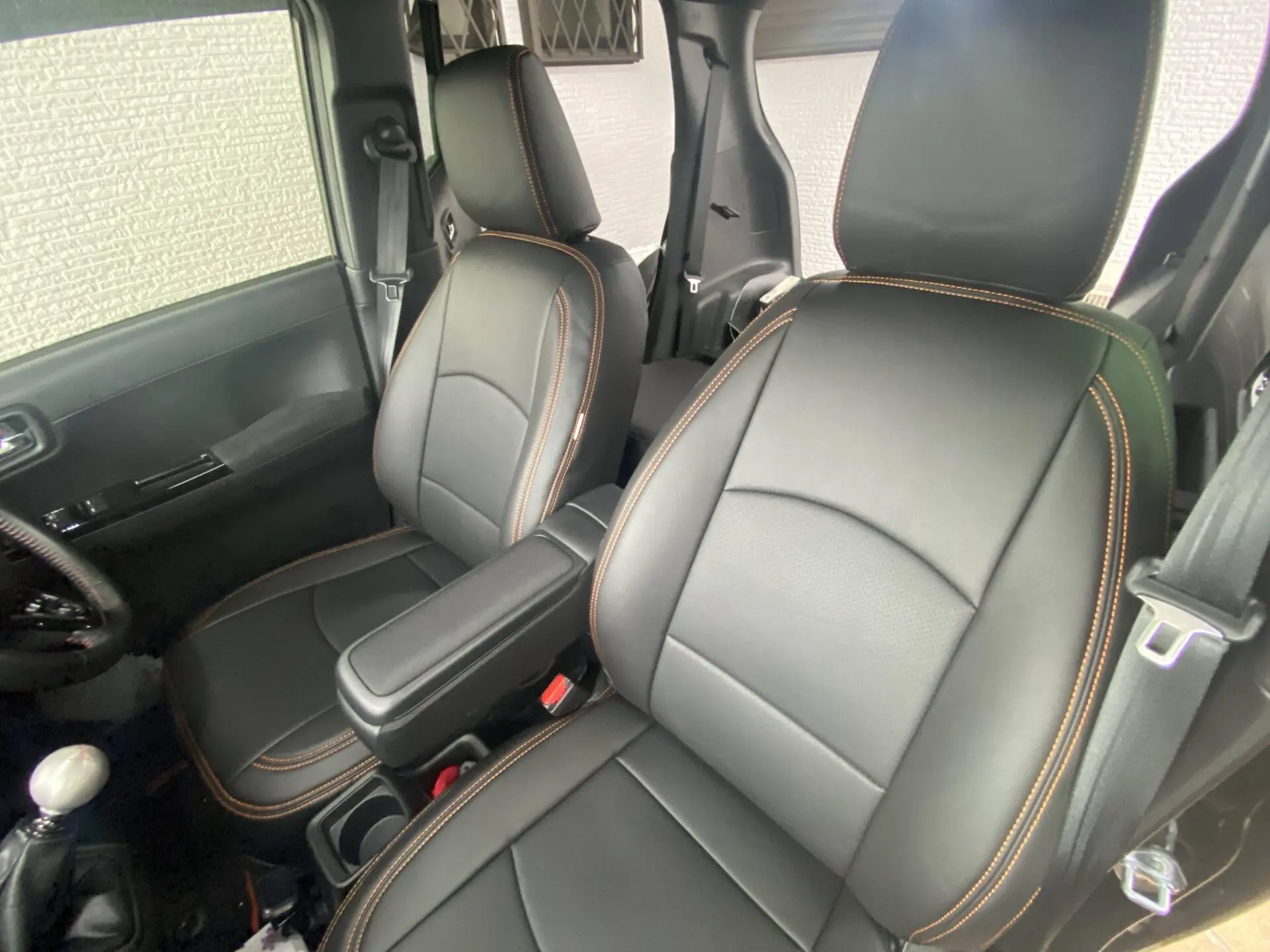 【装着写真】N-ONE Refinad Leather Series シートカバー [品番:H0060-03]